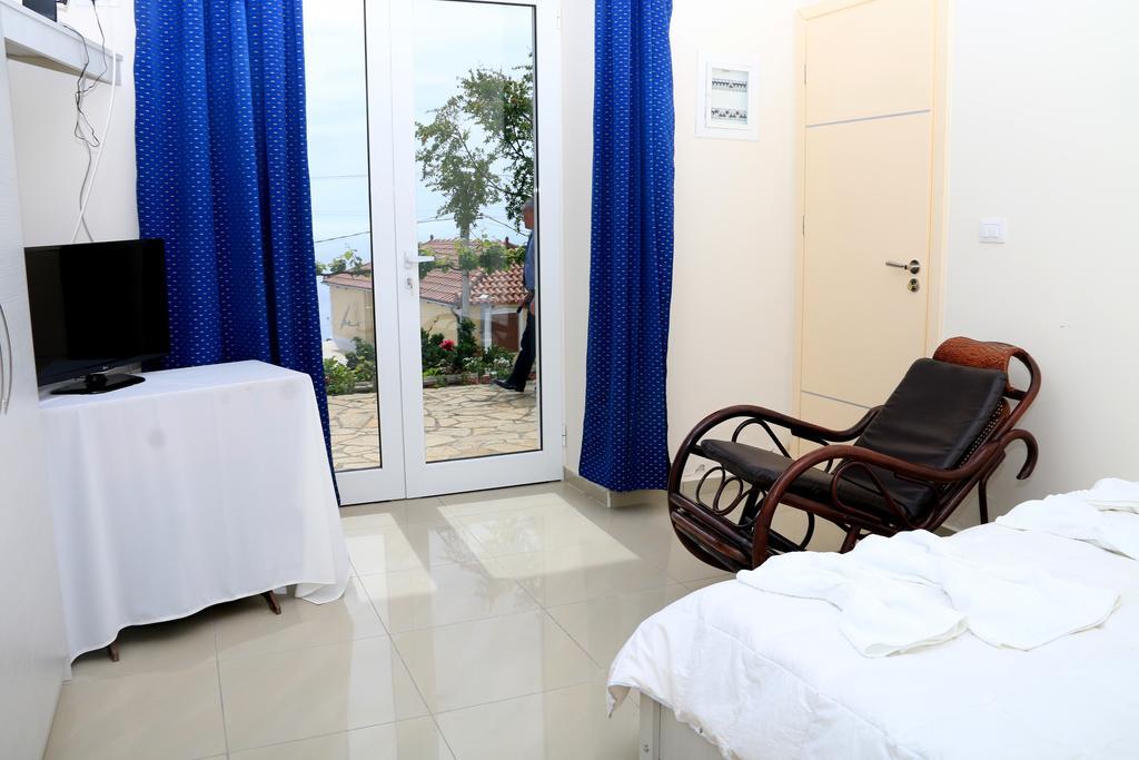 Holiday Home Ali Piqeras Екстер'єр фото