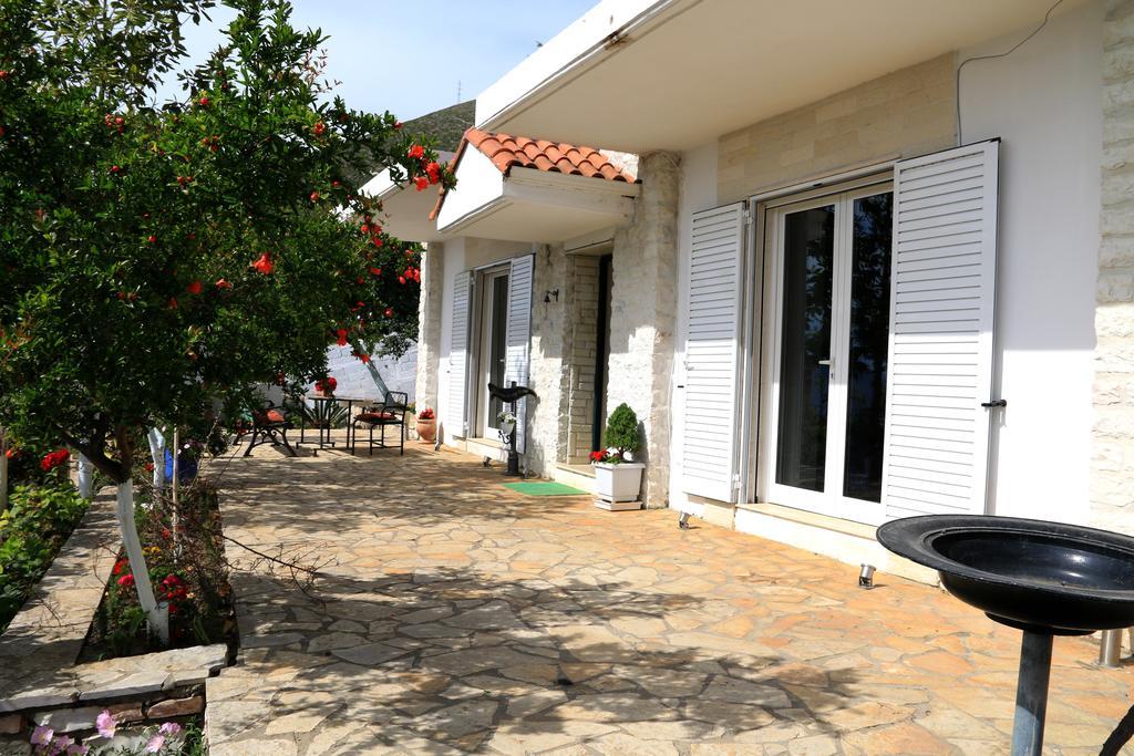 Holiday Home Ali Piqeras Екстер'єр фото